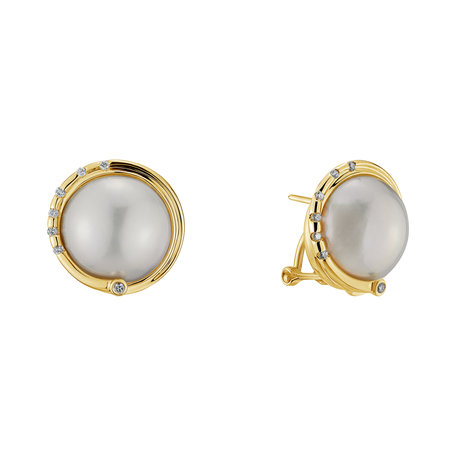 Diamond earrings with Pearl Hecate Pearls