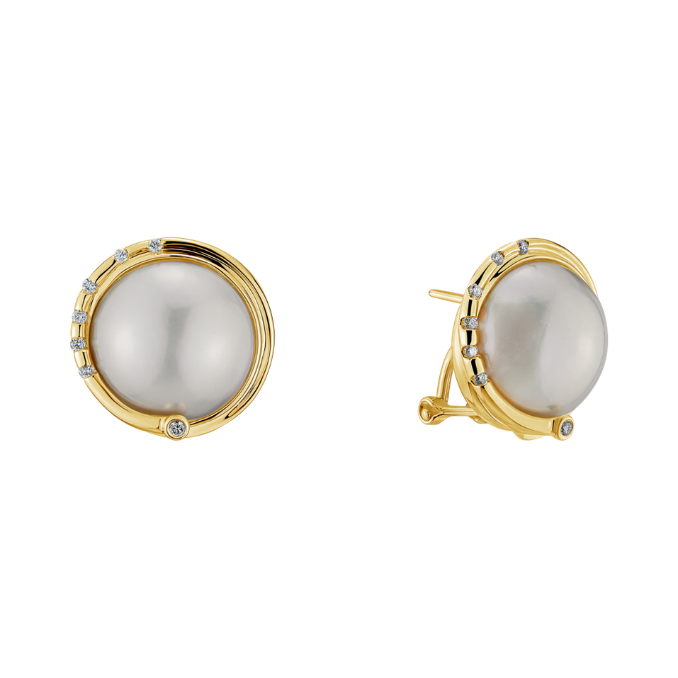 Diamond earrings with Pearl Hecate Pearls