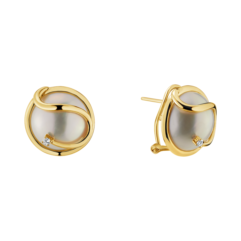 Diamond earrings with Pearl Ophiner