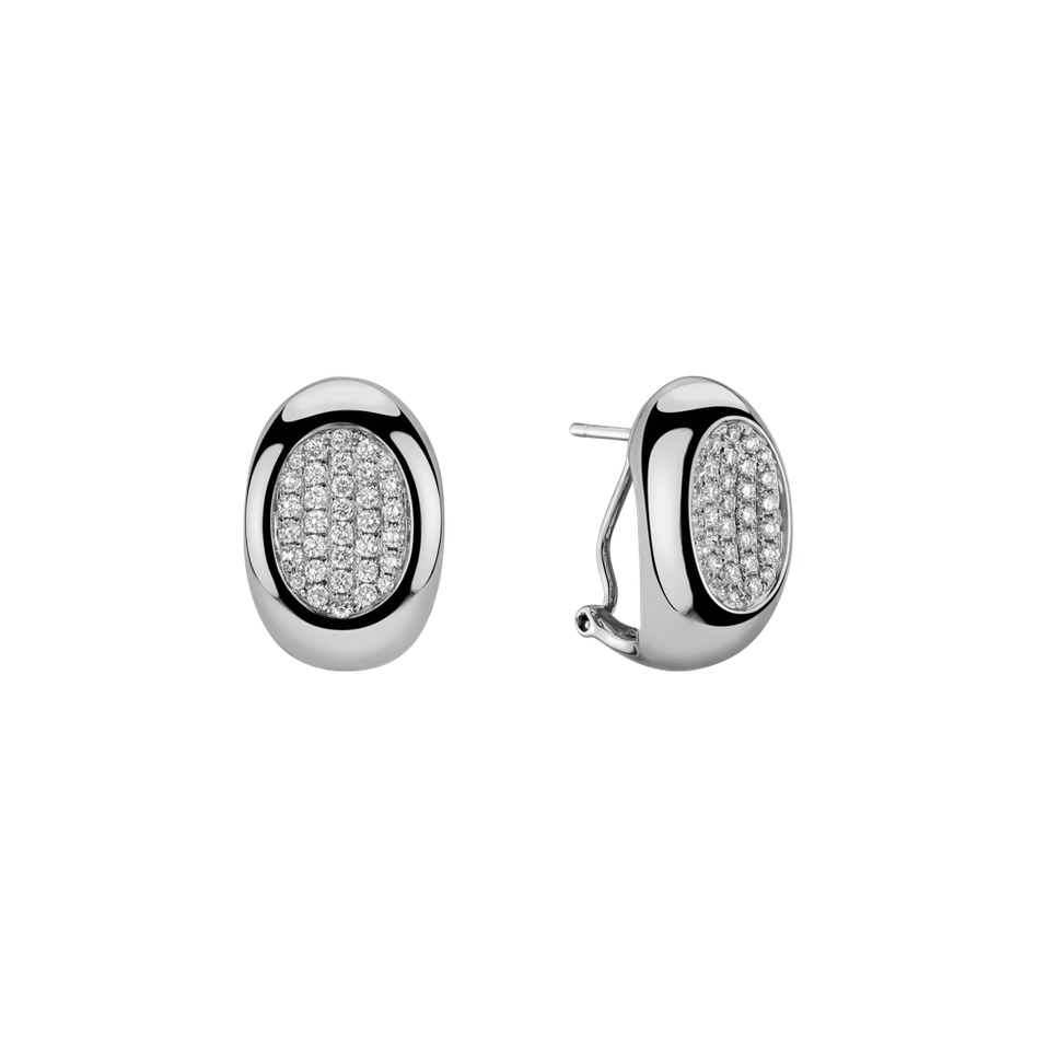 Diamond earrings Magnetizing