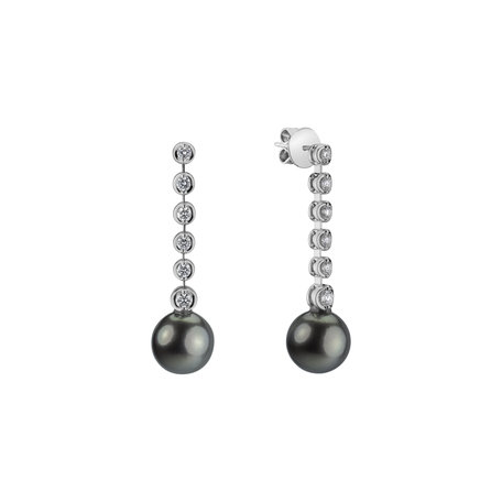 Diamond earrings with Pearl Danatile