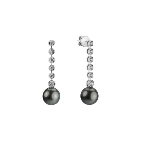 Diamond earrings with Pearl Danatile