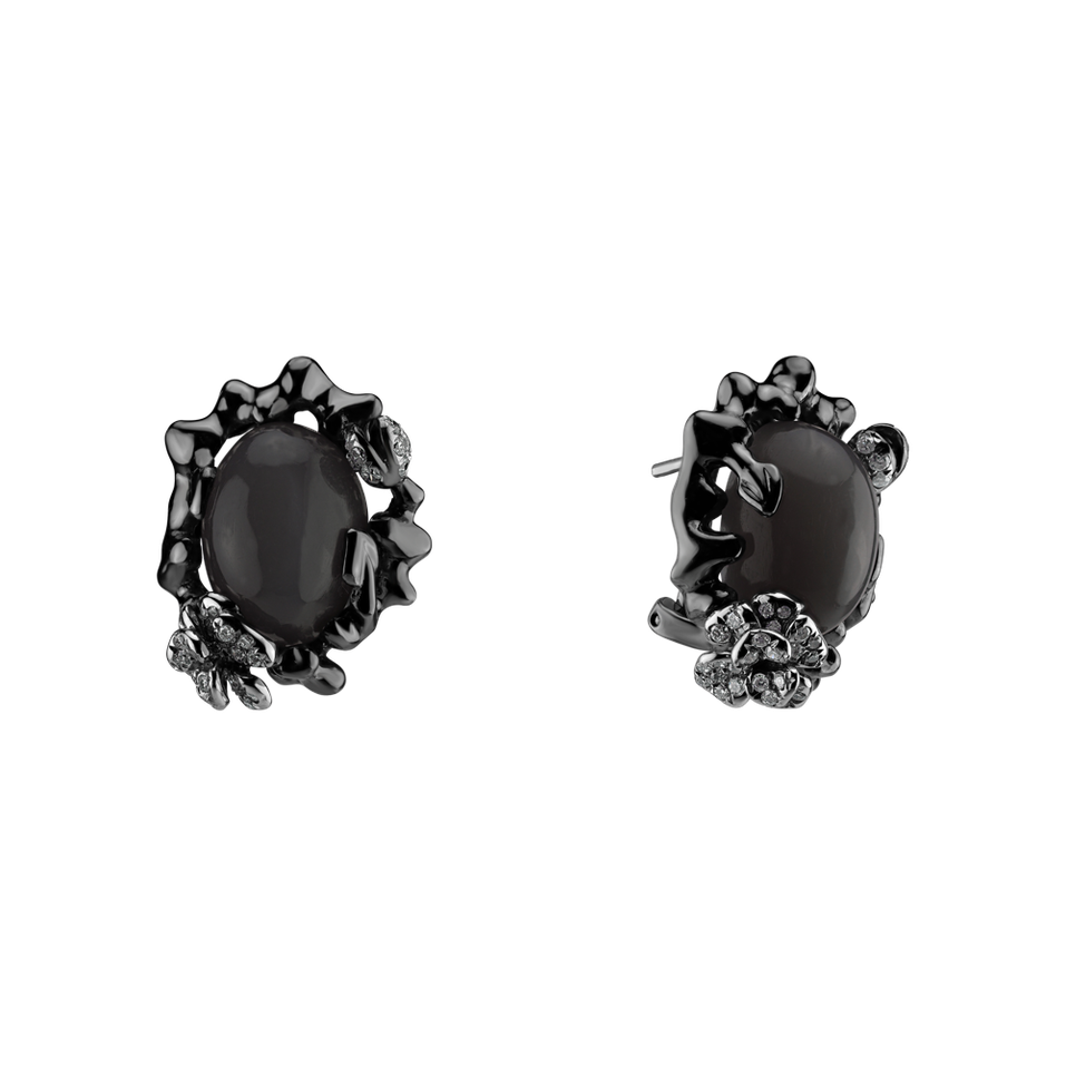 Diamond earrings with Moonstone Woolley