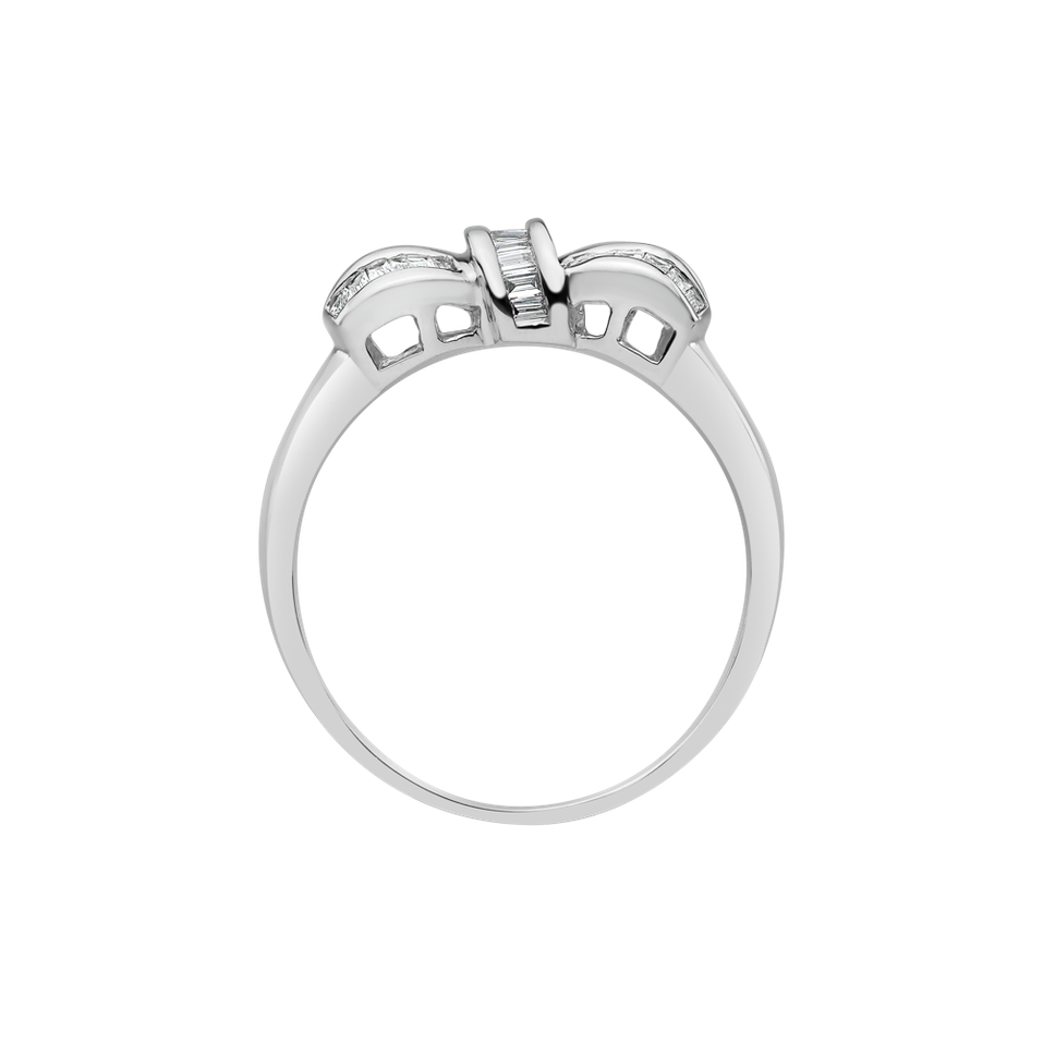 Diamond ring Toussaint