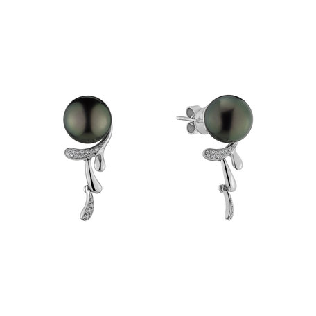 Diamond earrings with Pearl Eligio