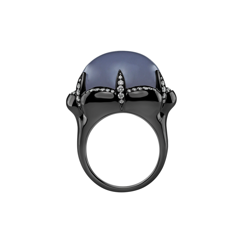 Diamond ring with Chalcedony Palomita