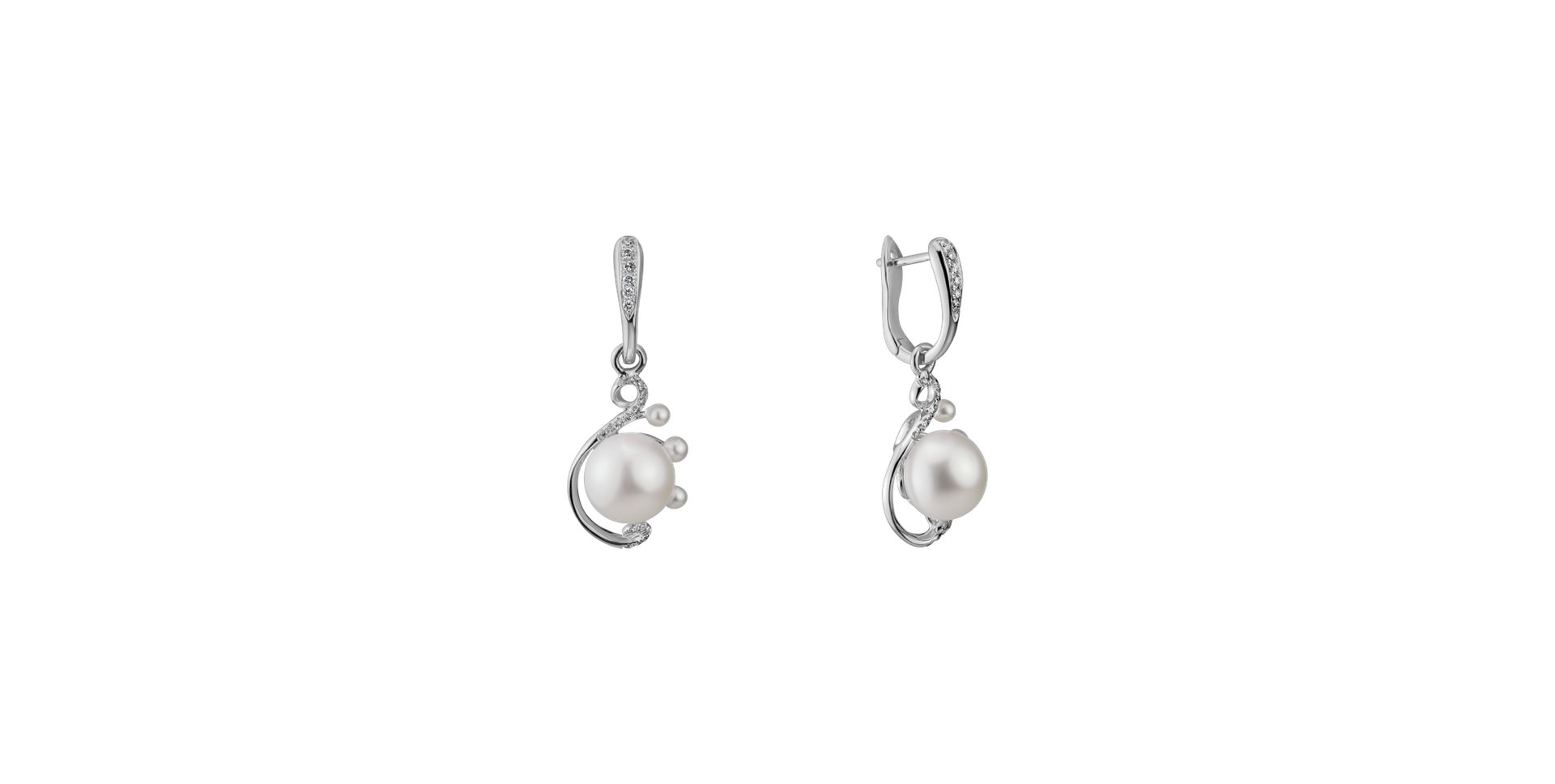 Diamond earrings with Pearl Nymph Touch