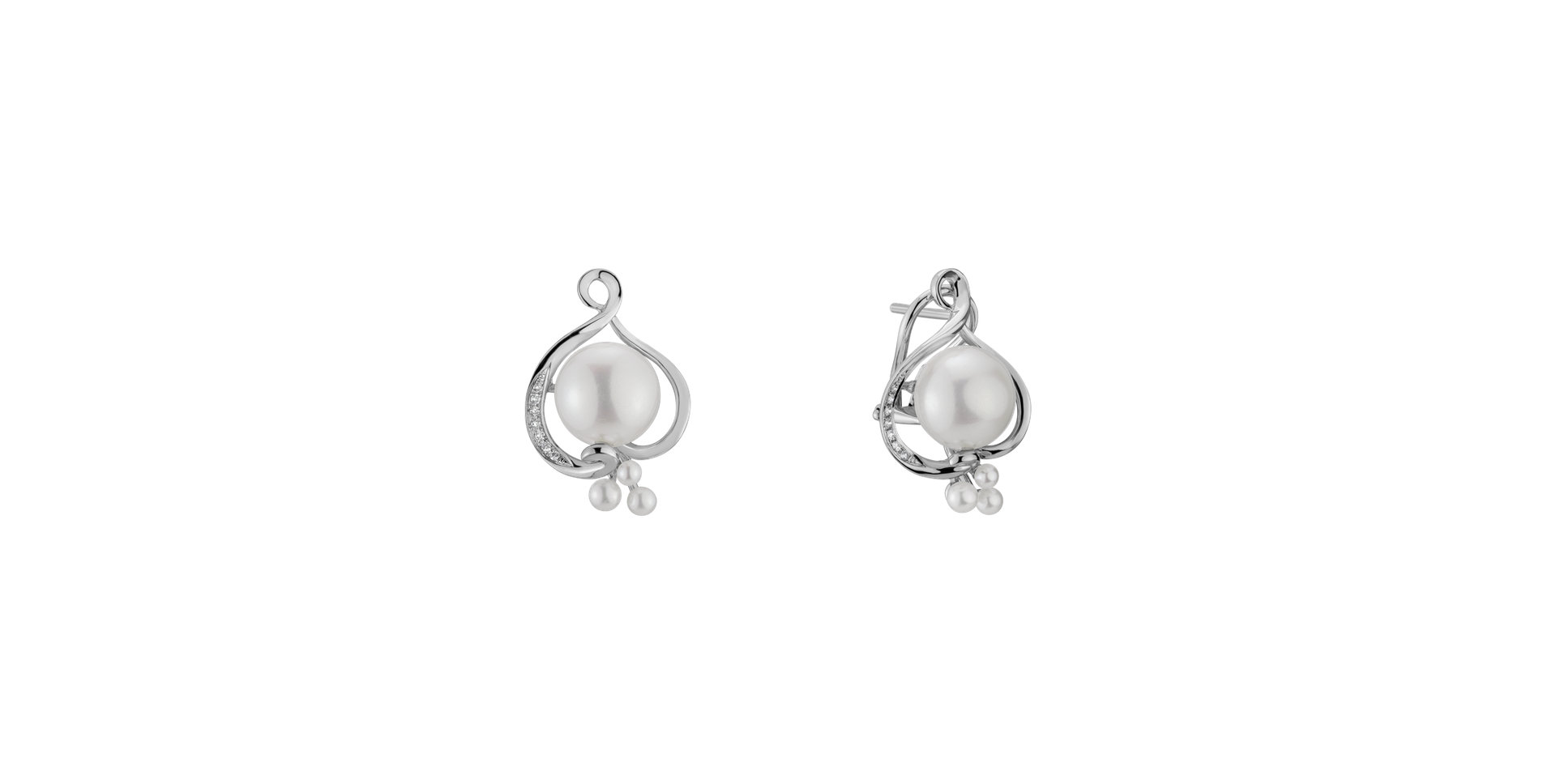 Diamond earrings with Pearl White Secret