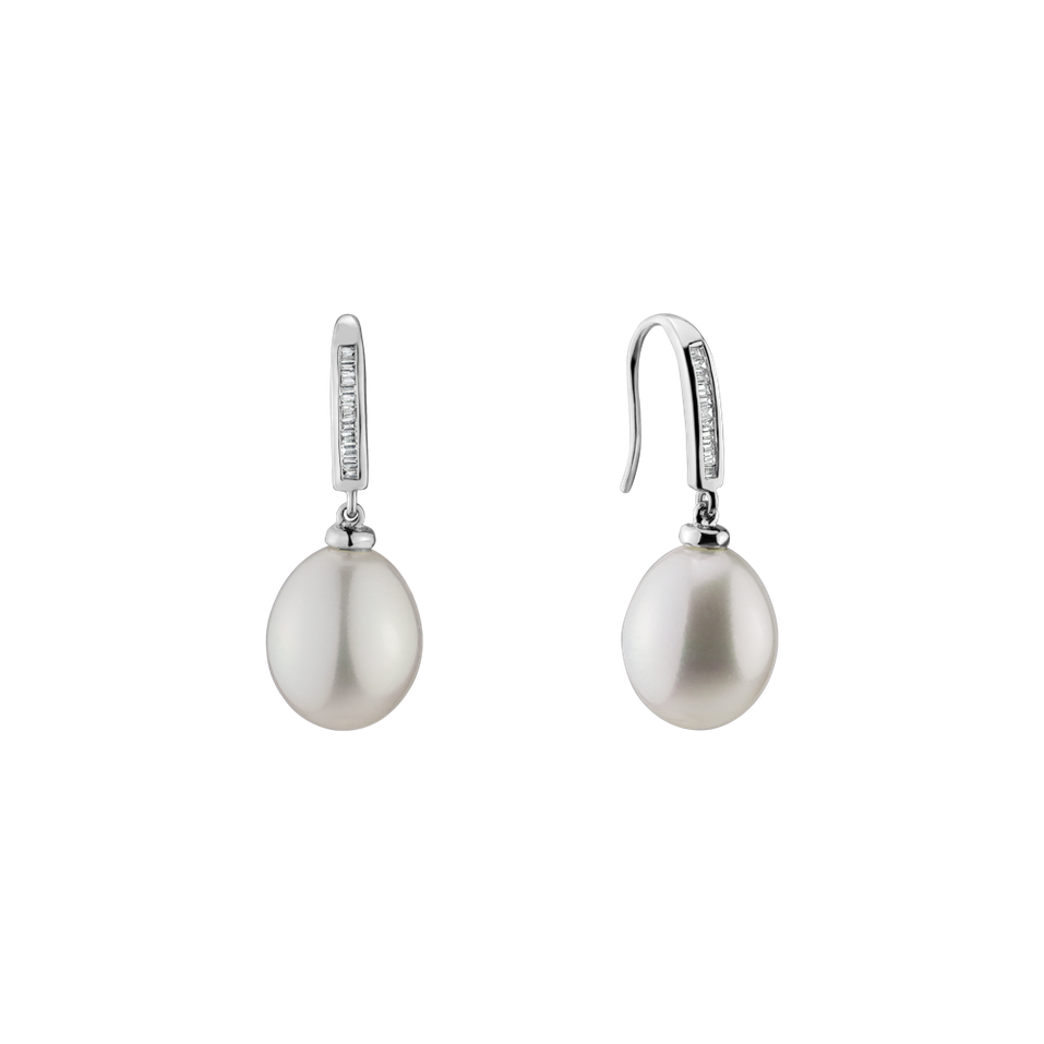 Diamond earrings with Pearl Tehea