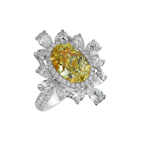 Ring with yellow and white diamonds Rose Gem