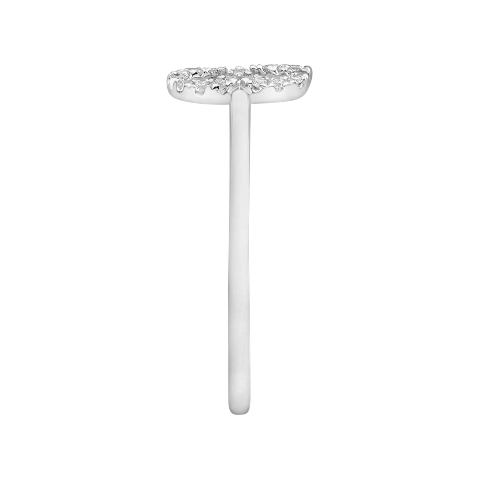 Diamond ring Glamour