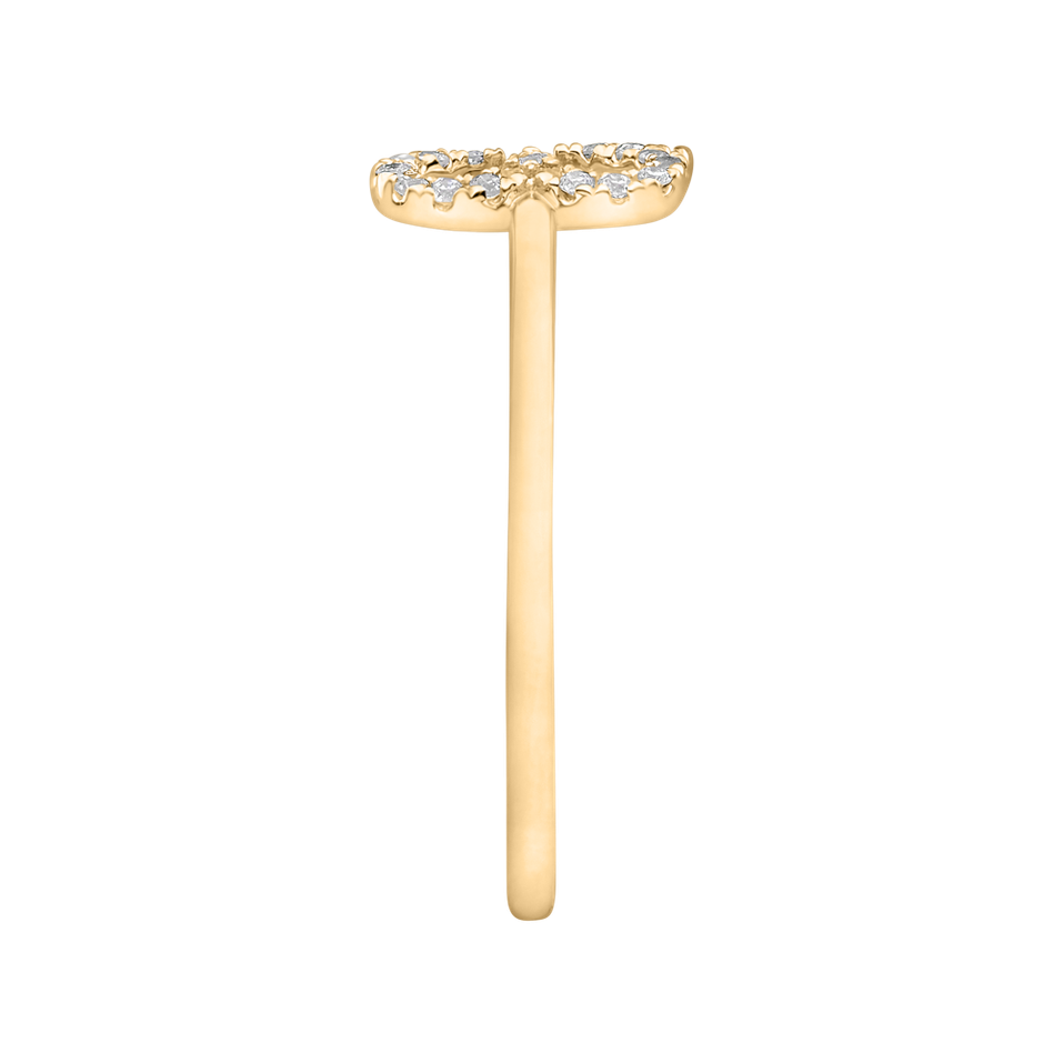 Diamond ring Glamour