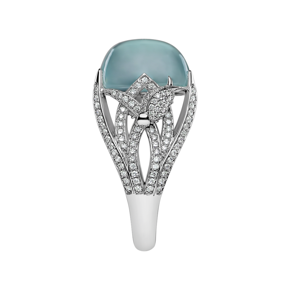 Diamond ring with Aquamarine Fascinating Ladyship