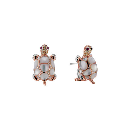 Earrings with brown and white diamonds, Ruby and Mother of Pearl Alluring Turtle