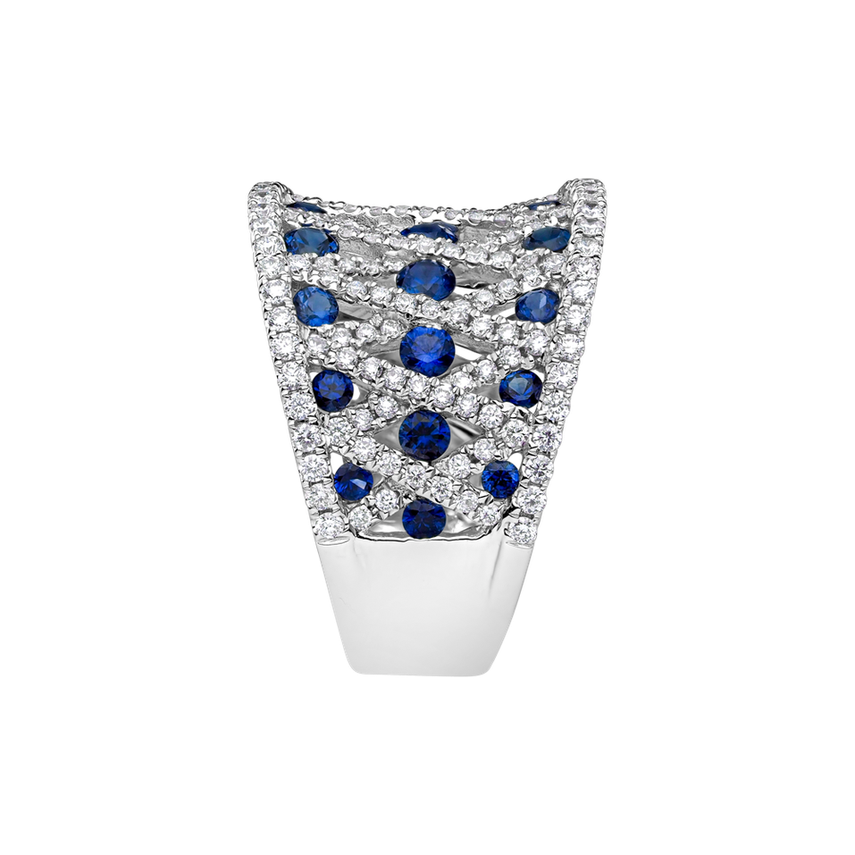 Diamond ring with Sapphire Dominique