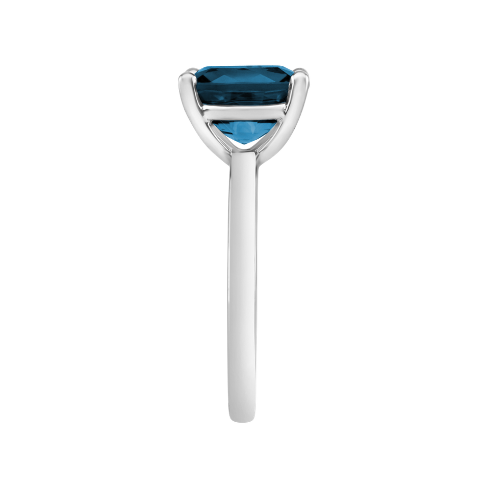 Ring with Topaz London Bonbon