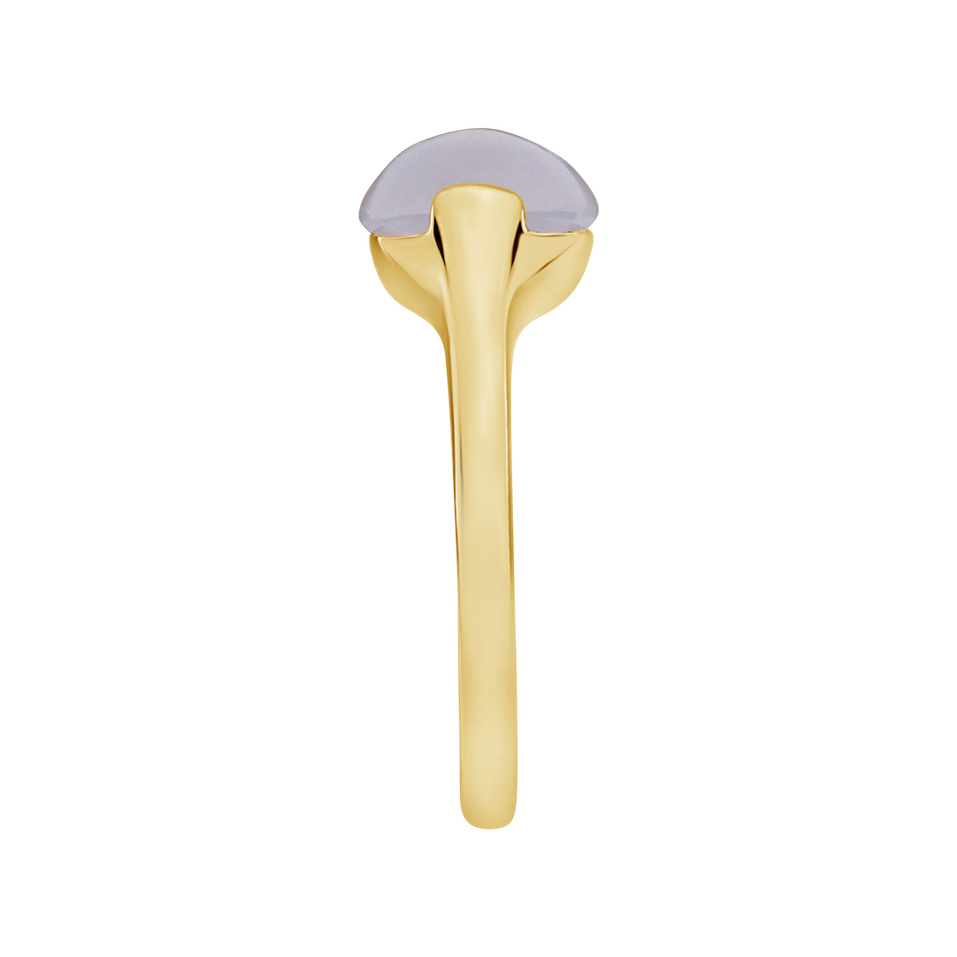 Ring with Blue Chalcedony Bonbon