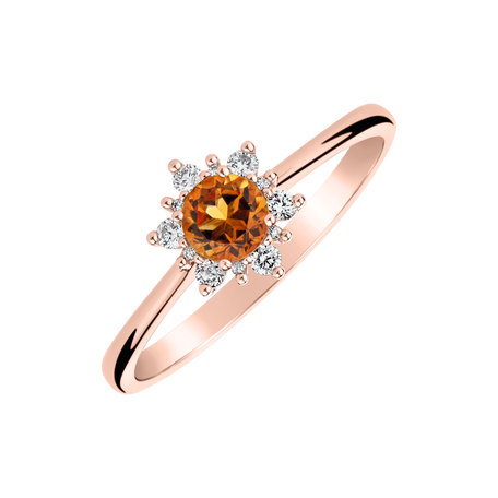 Diamond ring with Citrine Madeira Glowing Starlet