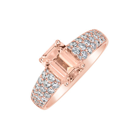 Diamond ring with Morganite Diamond Whisper