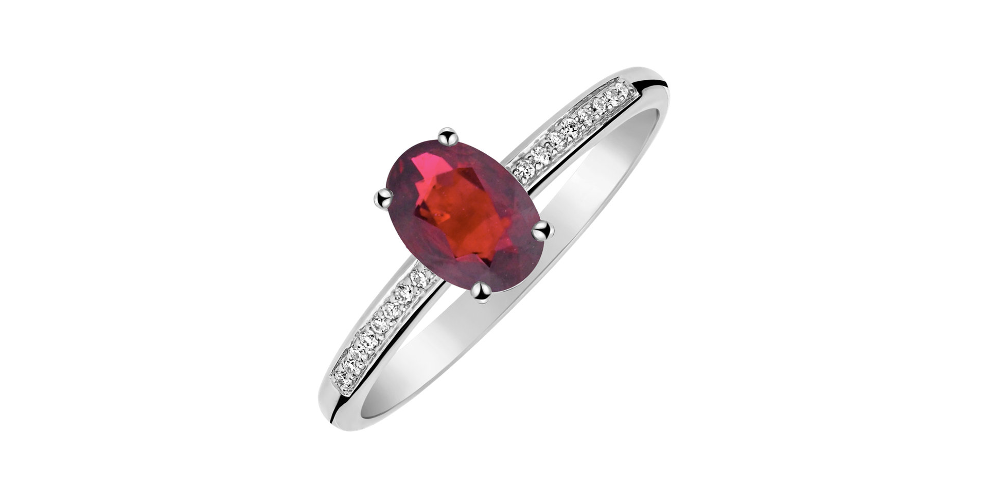 Diamond ring with Ruby Lauriene