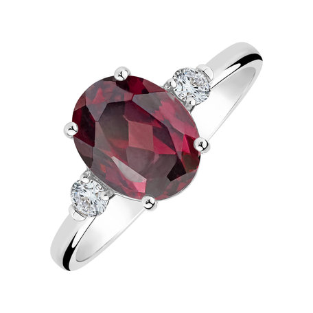 Diamond ring with Rhodolite Asuan