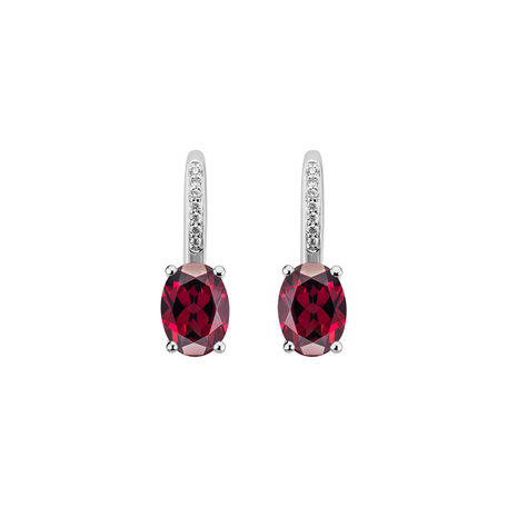 Diamond earrings with Rhodolite Lauriene