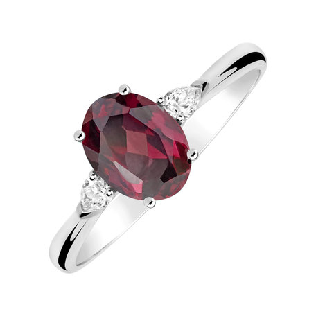 Diamond ring with Rhodolite Annelise