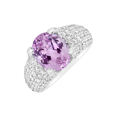 Diamond ring with Kunzite Glamorous Ladyship