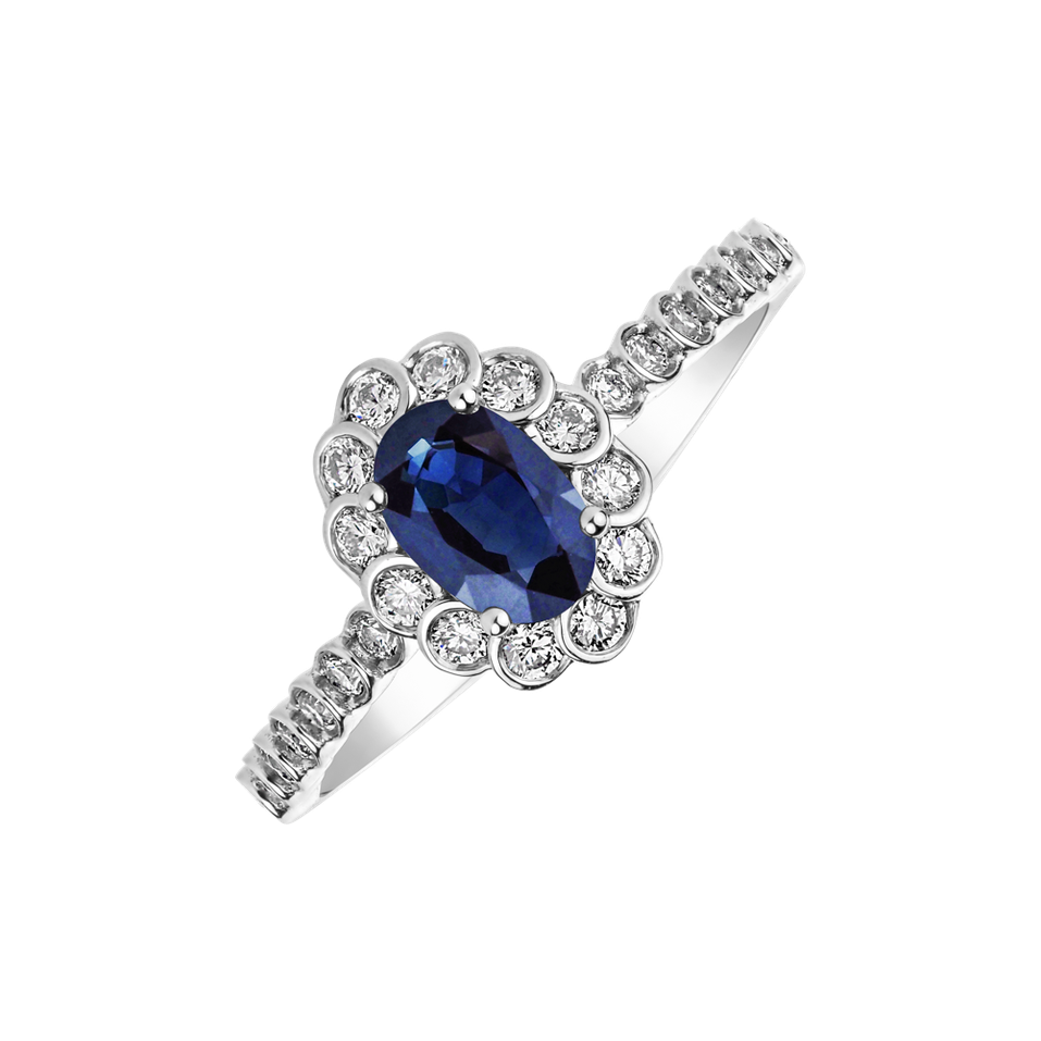 Diamond ring with Sapphire Princess Glamour