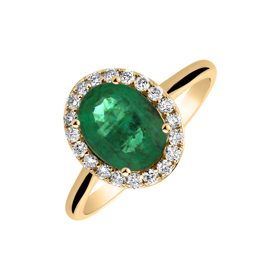 Diamond ring with Emerald Princess
