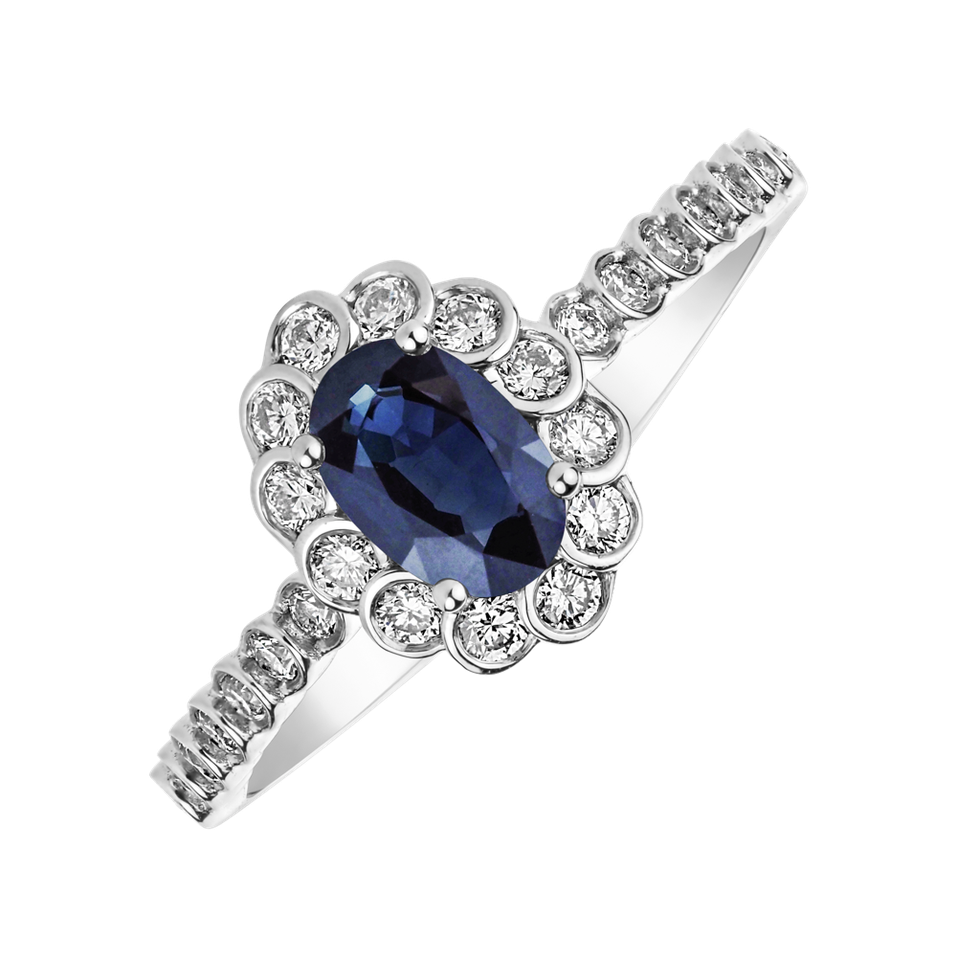 Diamond ring with Sapphire Glamour Princess