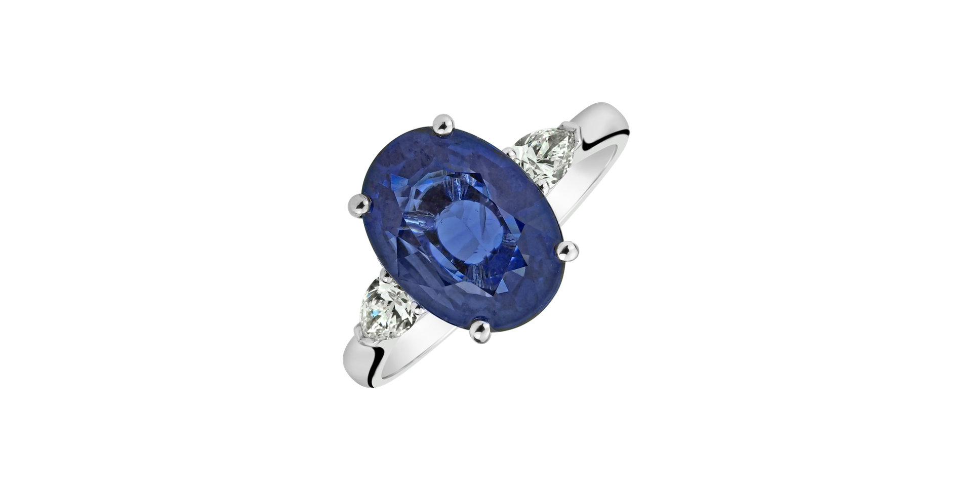Diamond ring with Sapphire Fiona