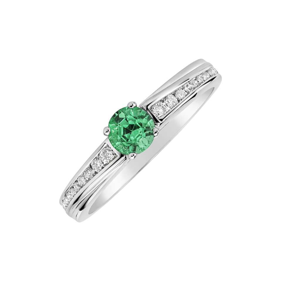 Diamond ring with Emerald Rosaly