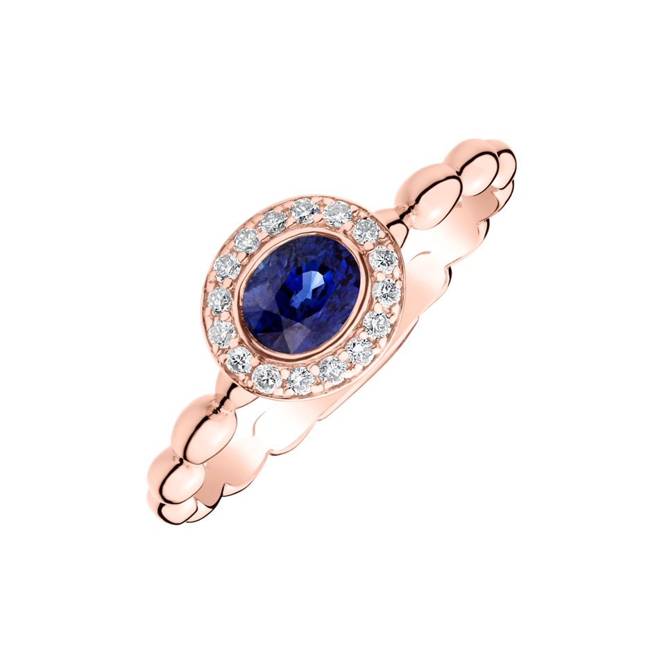 Diamond ring with Sapphire Blue Sweetness
