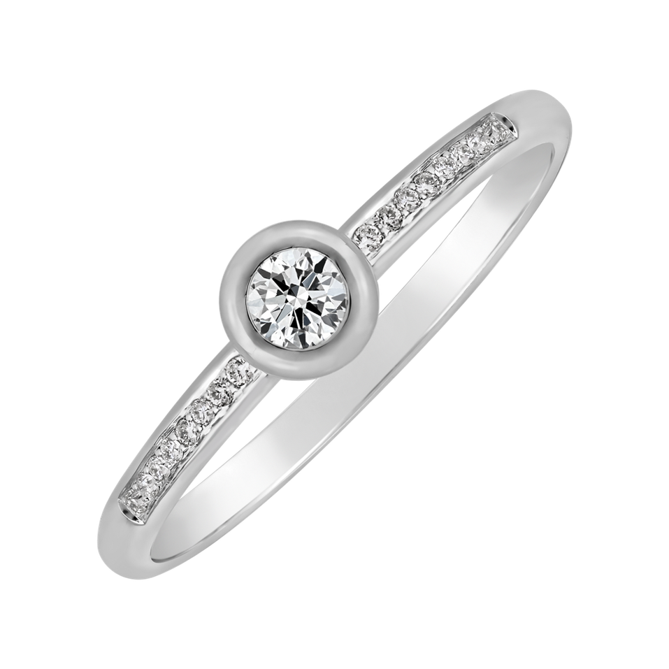 Diamond ring Elegance
