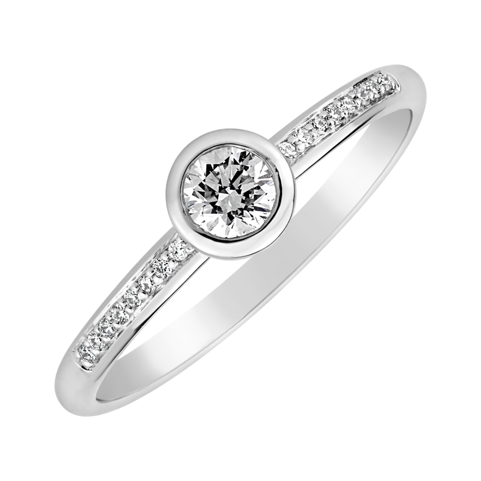 Diamond ring Elegance