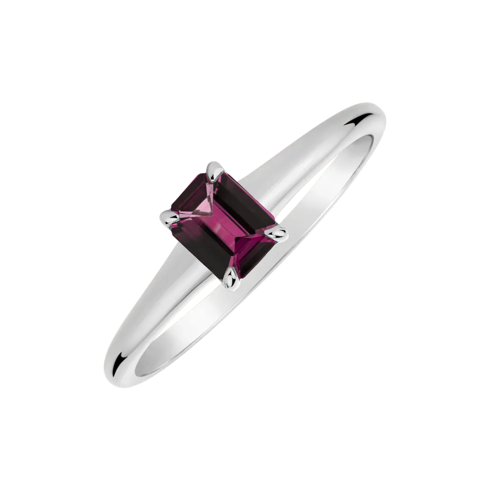 Ring with Rhodolite Domante