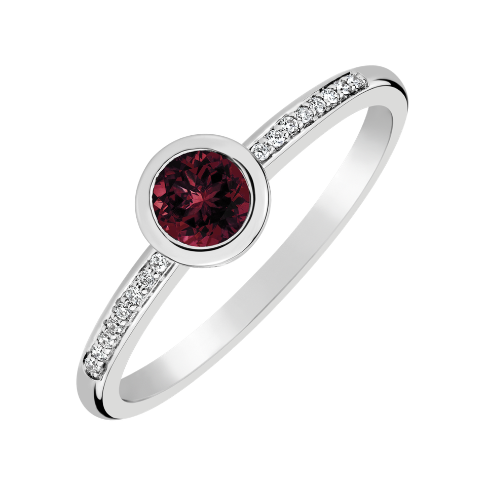 Diamond ring with Rhodolite Regal Sparkle