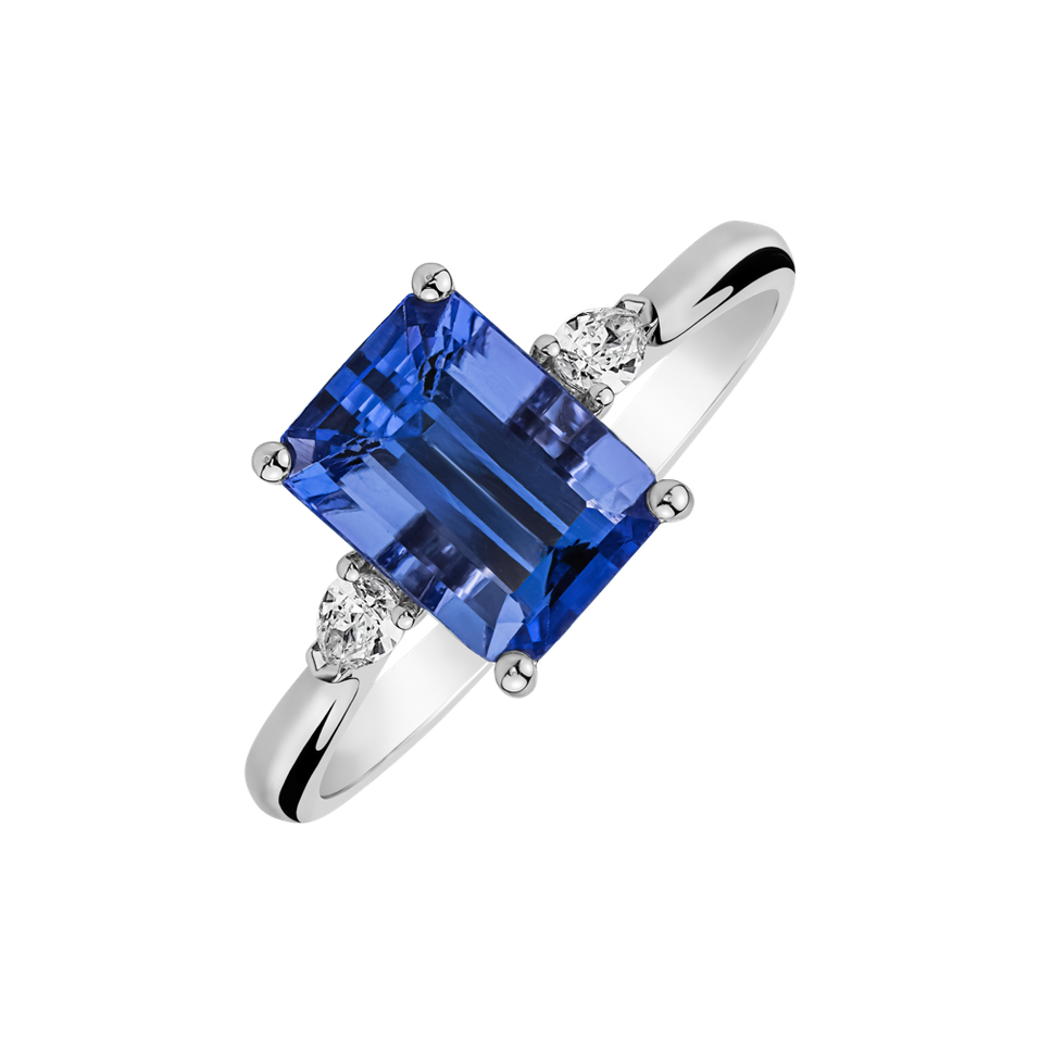 Diamond ring with Tanzanite Royal Cordelia