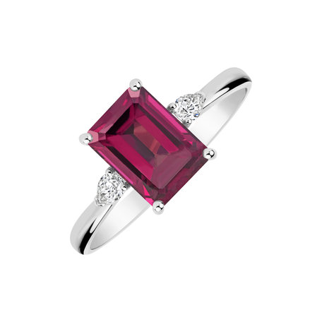 Diamond ring with Rhodolite Royal Cordelia