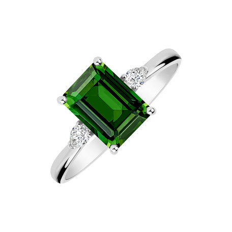 Diamond ring with Tourmaline Royal Cordelia