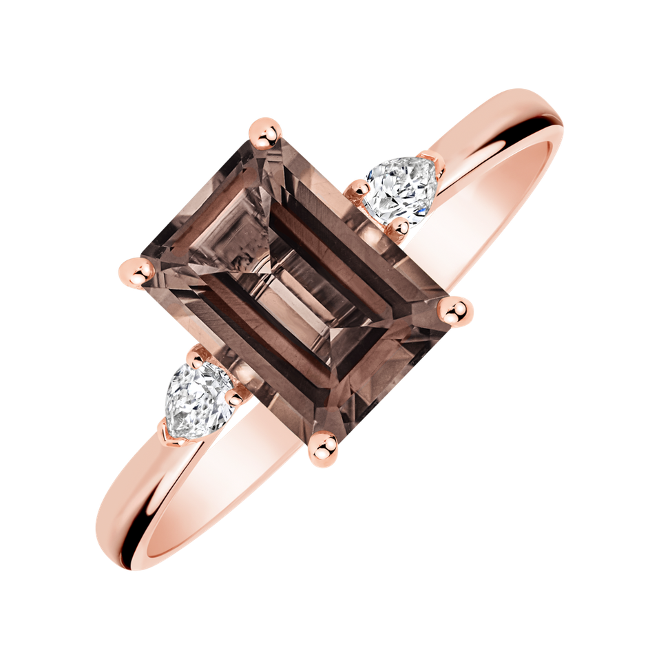 Diamond ring with Quartz Royal Anne