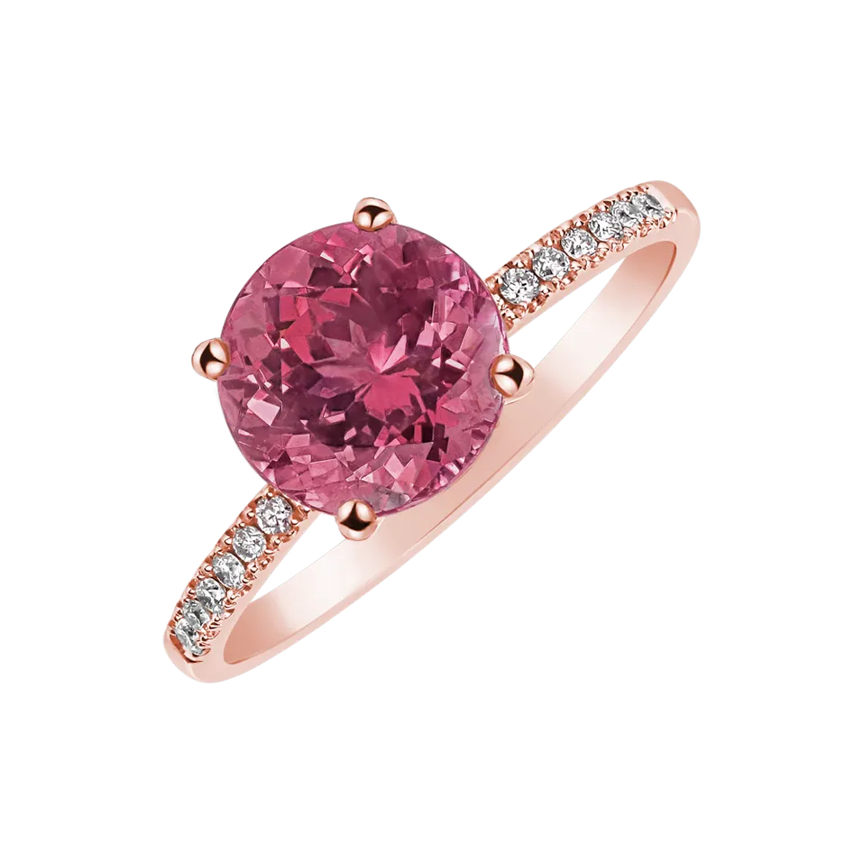 Diamond ring with Tourmaline Bethy