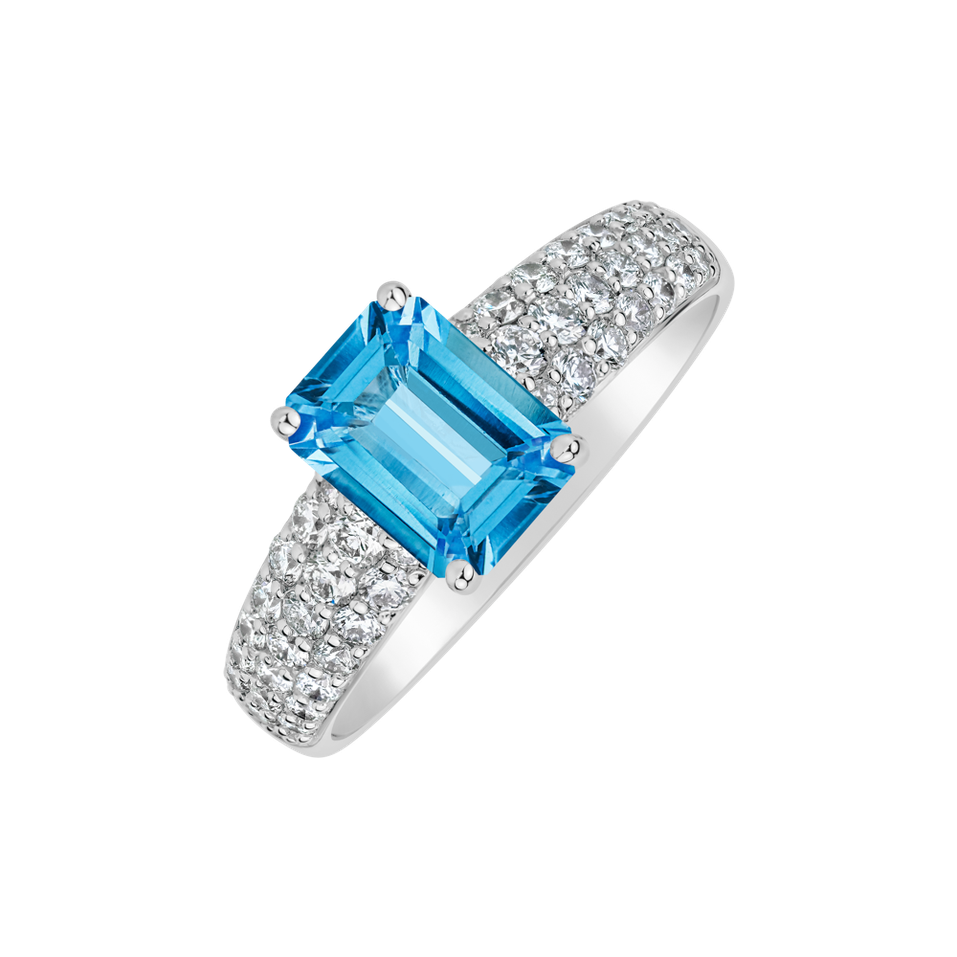 Diamond ring with Topaz Diamond Whisper
