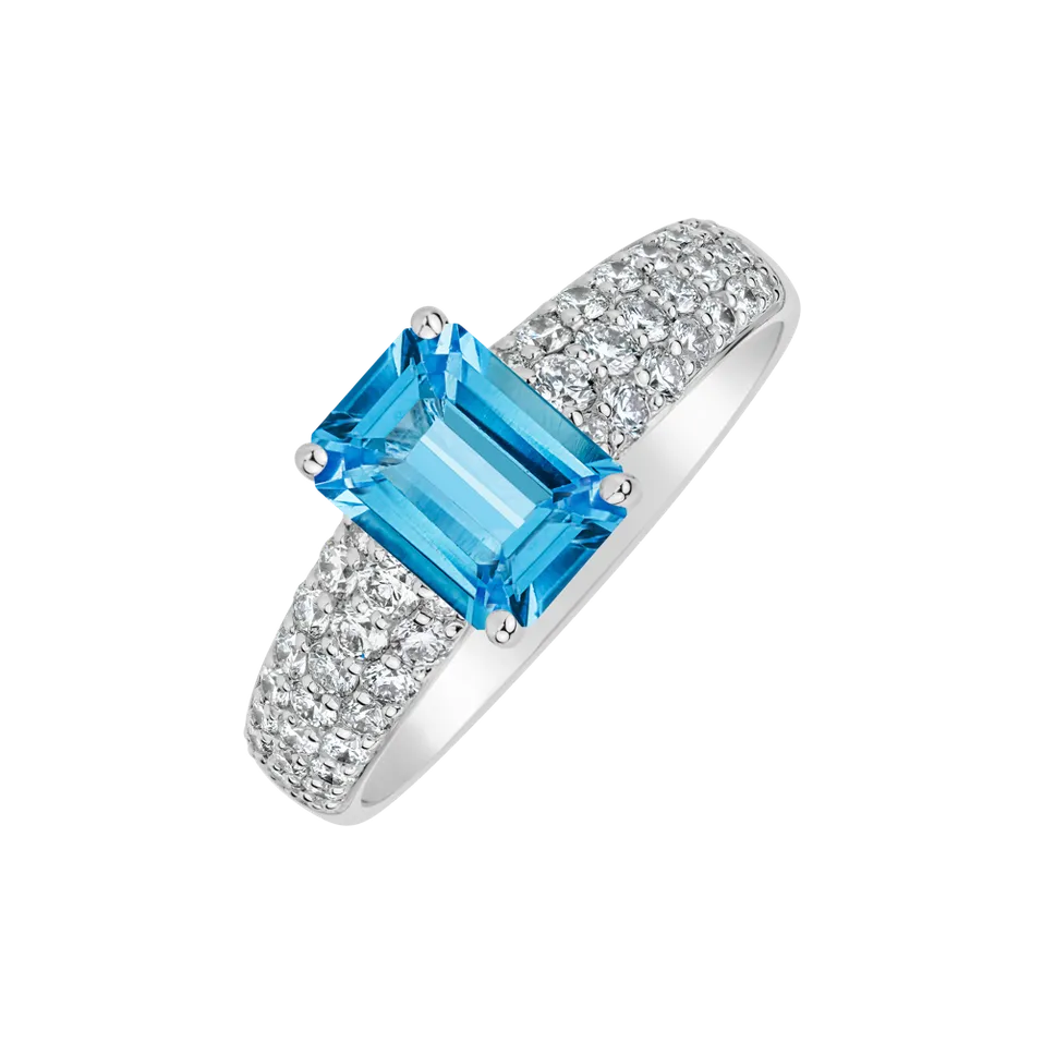 Diamond ring with Topaz Diamond Whisper