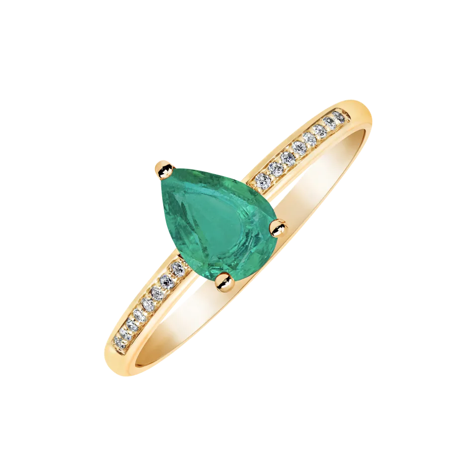 Diamond ring with Emerald Tearfall