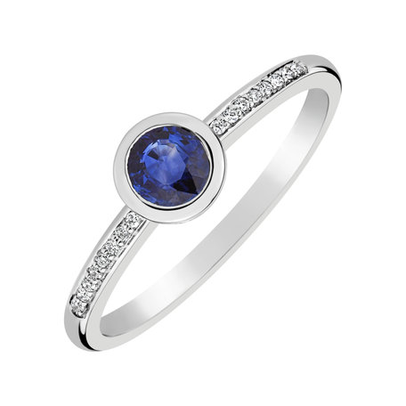 Diamond ring with Sapphire Regal Sparkle