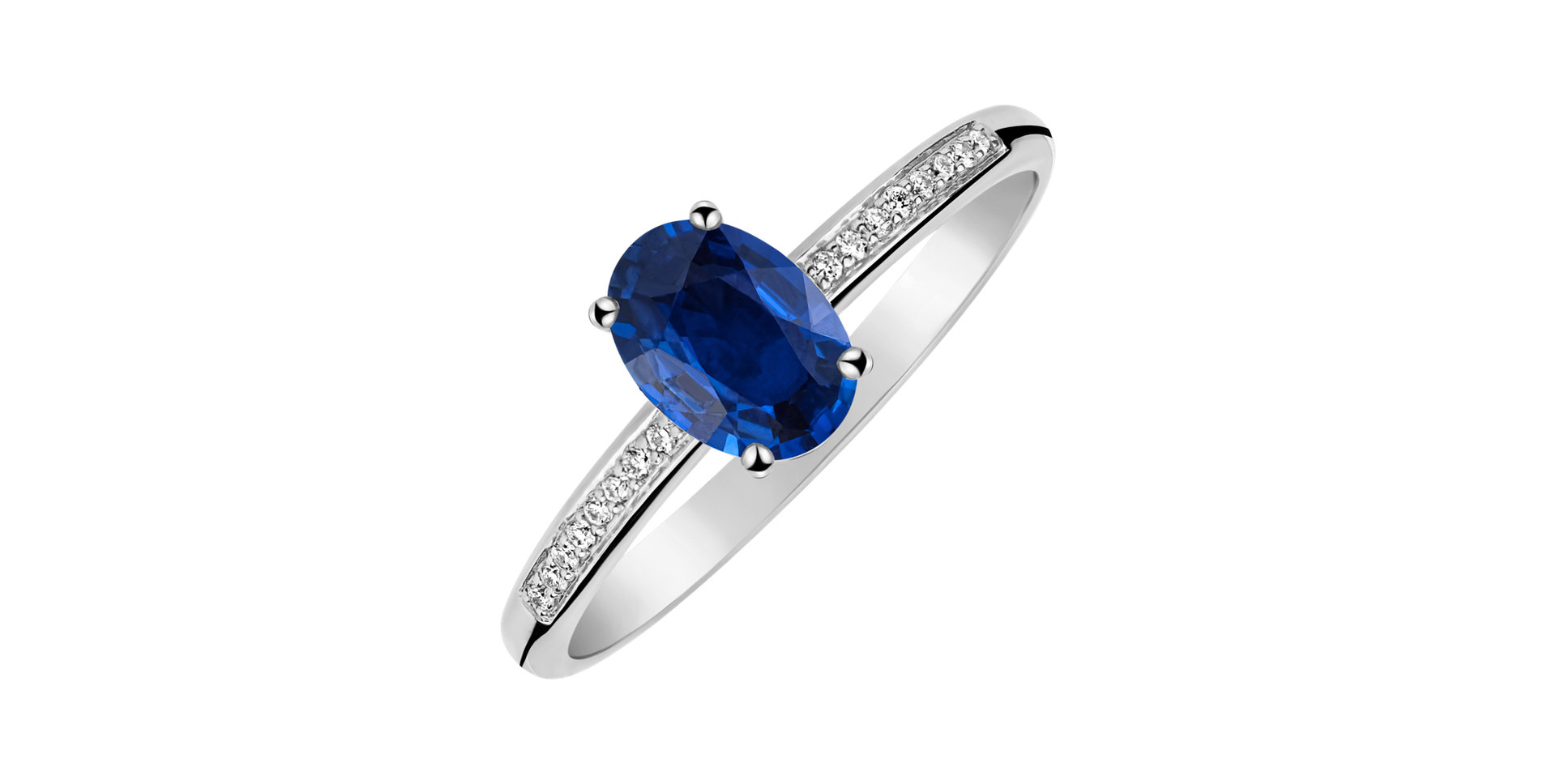 Diamond ring with Sapphire Lauriene