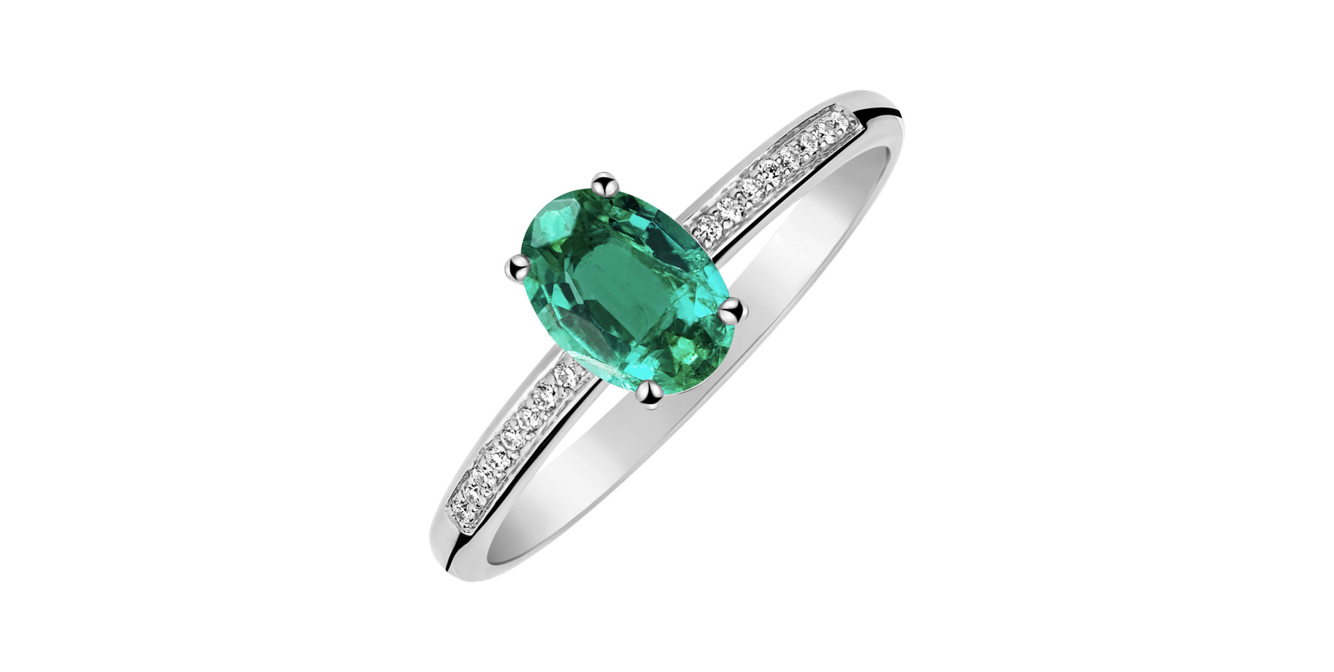 Diamond ring with Emerald Lauriene