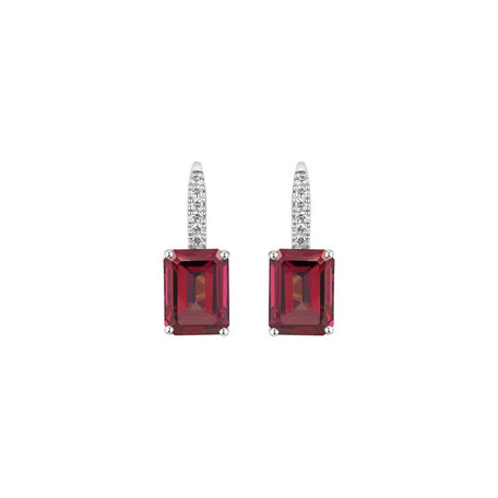 Diamond earrings with Rhodolite Mireth